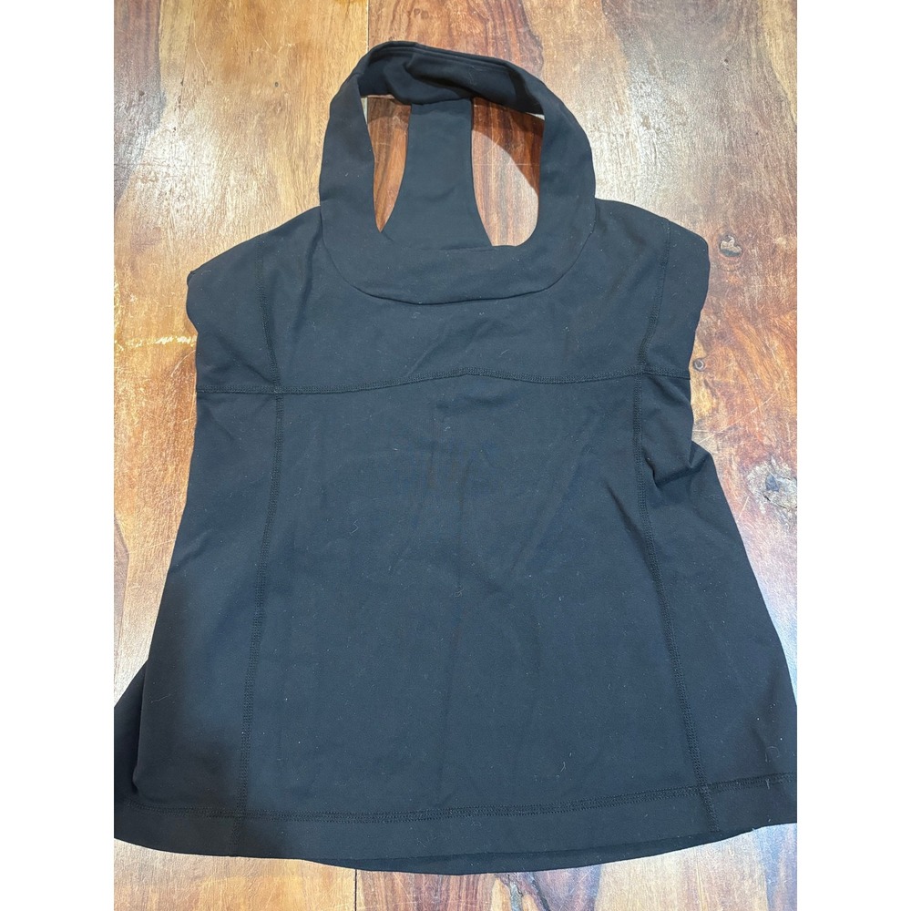 Lululemon tank top women size 6 black racerback mesh shelf bra activewear